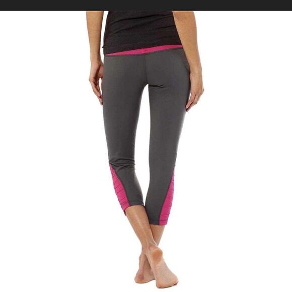 Patagonia Pliant ruched cropped leggings S - Picture 8 of 8